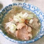 ゆたか食堂 - もつ煮300円