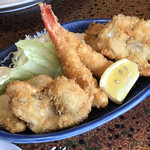 はま美本館 - 大あさりフライとエビフライ