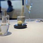 ベージュ アラン・デュカス 東京 - 