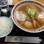 陣屋 - 麺リフト、ライス小