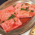 ツラとキモ 炭火焼肉 いわしげ - 