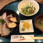 正行 - 海鮮丼＝８８０円 税込