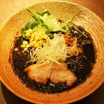 みつか坊主 - 『次世代ラーメン』次世代イカスミブラック