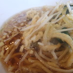 四川料理 桃源郷 - 豚肉とザーサイ入りタンメンのアップ　【　２０１２年３月　】