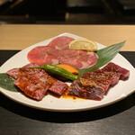 知多牛焼肉 MOO - 特選３種盛り(タン、上カルビ、ハラミ)