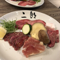 焼肉&手打ち冷麺 二郎 KANAYAMA - 焼肉セット(二郎)