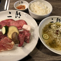 焼肉&手打ち冷麺 二郎 KANAYAMA - 焼肉セット(二郎)