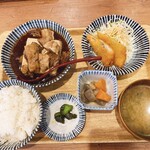 肉豆冨とレモンサワー 大衆食堂 安べゑ - 