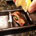 Yakiniku Nikushou Taira Kawano Eten - まずはレモンでお清めしてあげよう。