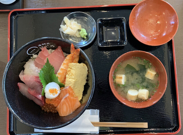 海鮮丼 はじめ 一 下曽根 海鮮丼 ネット予約可 食べログ