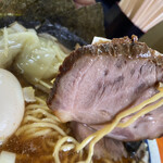 中華そば 亀喜屋 - チャーシューは、その弾力で、肉肉肉しい