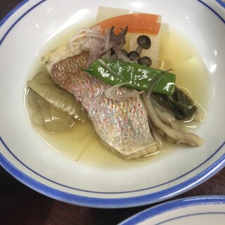 Nihonryouri Ajinoichi - 伊勢湾産真鯛と舞茸の煮付け