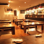 なかなか家 - 店内は広々♫