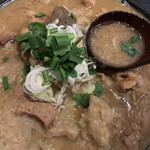 秋田ラーメン はま - スープは熱々の冷めないタイプ。食べ終わりまで温度をキープしてました。