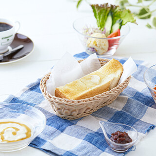 Komeda's famous morning meal is now 100% plant-based!