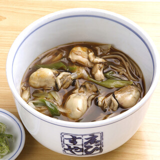 こだわりの手打ち麺を使用したうどん、蕎麦、きしめんをどうぞ♪