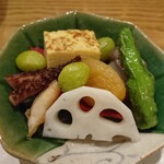 一寛 - 酢蓮根、銀杏、蒟蒻、杏、玉子焼き