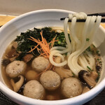 うどん処 おはな - いわしつみれときのこのうどん