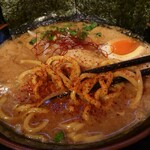 れんげ - 豚骨味噌ラーメン930円　クラブ活動は控えめに