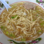 ラーメン二郎 - 絶妙な色のバランス