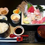 食学旬菜 和み 大にんぐ - お刺身ランチ