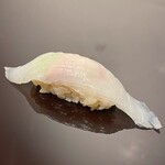 Tsukiji Sushi Omakase - 津本式にて身は6日寝かし肝は当日前日までの物と入れ替えて提供することで口でとろけます