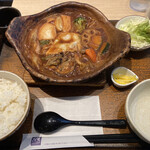 Ootoya - 
                        かきの赤みそ煮込み鍋定食