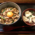 遊酒食堂 宇都宮 - ガッツリ系のご飯もの。(800円)