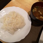 キュイジーヌ - ゴハンと味噌汁