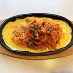 アイズカフェ - パスタランチ（鉄板ナポリタン）…税込880円