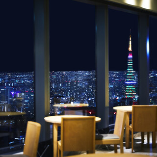 2名様用窓側テーブル席　※終日 全席禁煙