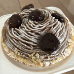 藤堂プランニング 工場直売 - モンブランタルト¥2,200(税込)