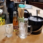 やきとん千登利 - 焼酎セット・ウーロン茶。
