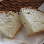 レストラン パリビス - 自家製パン
