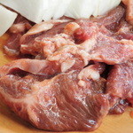 ジンギスカン白樺 - マトンは渋い肉色