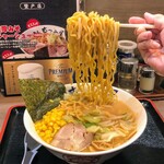 らーめん むつみ屋 - めーーん！（中太麺）