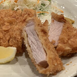 おいしいごはん屋さん 笹 - 手仕込み 豚ロースカツ定食 1,000円。