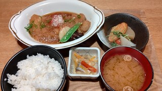 h Otona Izakaya Jairo - 寒い日にピッタリ、豚カツのみぞれ煮御膳