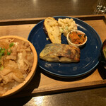 Tamaya - ミニ豚丼とサワラの西京焼き(大盛り)