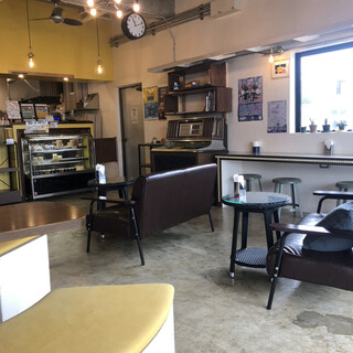 夜10時以降入店可 中頭郡北谷町でおすすめのカフェをご紹介 食べログ 夜10時以降入店可 中頭郡北谷町でおすすめのカフェをご紹介 食べログ