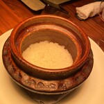 長谷川 稔 - 蛤の出汁で炊き上げた福井産のお米～いちほまれの土鍋炊き込みご飯