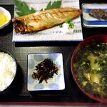 鯖の塩干し定食