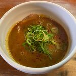 麺屋 高橋 - みそつけ汁のアップ