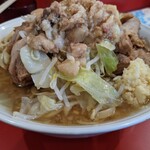 ラーメン二郎 - 推定麺量400g、ゆで後で700gくらいかと