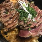 旬菜ステーキ処 らいむらいと - 特製レア焼き丼さっぱりといただけます！