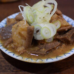 朝めし酒場 ナニコレ食堂 - 煮込み　３００円