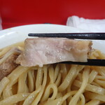 ラーメン二郎 - 綺麗な肉質