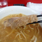 ラーメン二郎 - 厚みも十分以上