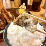 とんかつ一幸 - かぶりつくと…
      口の中いっぱいに…海のミルクが…(#^.^#)