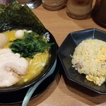 町田商店 - 『 特製チャーハンセット 』（味玉、うづらサービス） 1000円